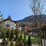 Hotel Serena Cortina 3*