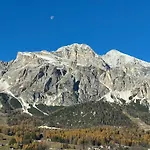 Hotel Serena Cortina 3*