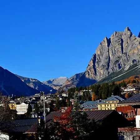 Hotel Serena Cortina 3*