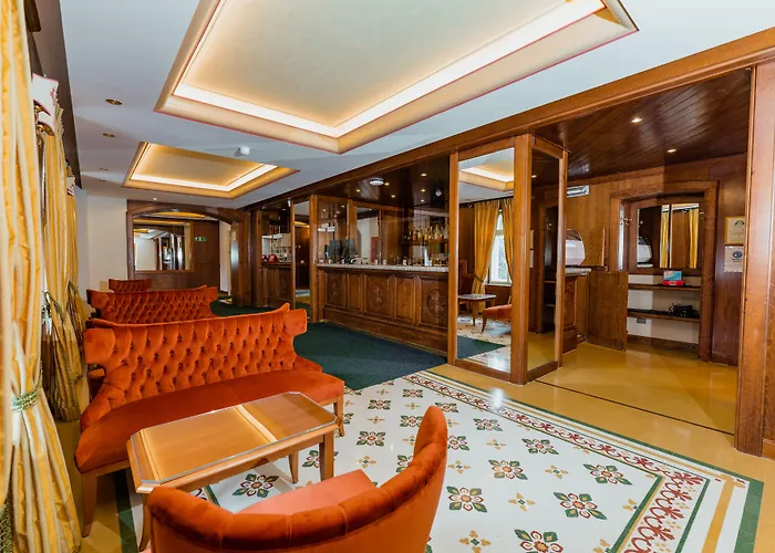 Serena Cortina Hotel