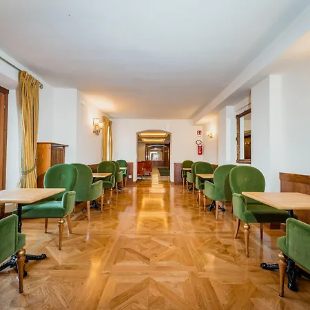 فندق Serena Cortina 3*