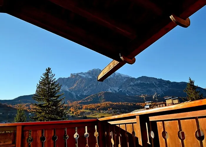 Serena Cortina Hotell